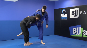 Alexandre Vieira - Linking Half Guard And Pressure Passing